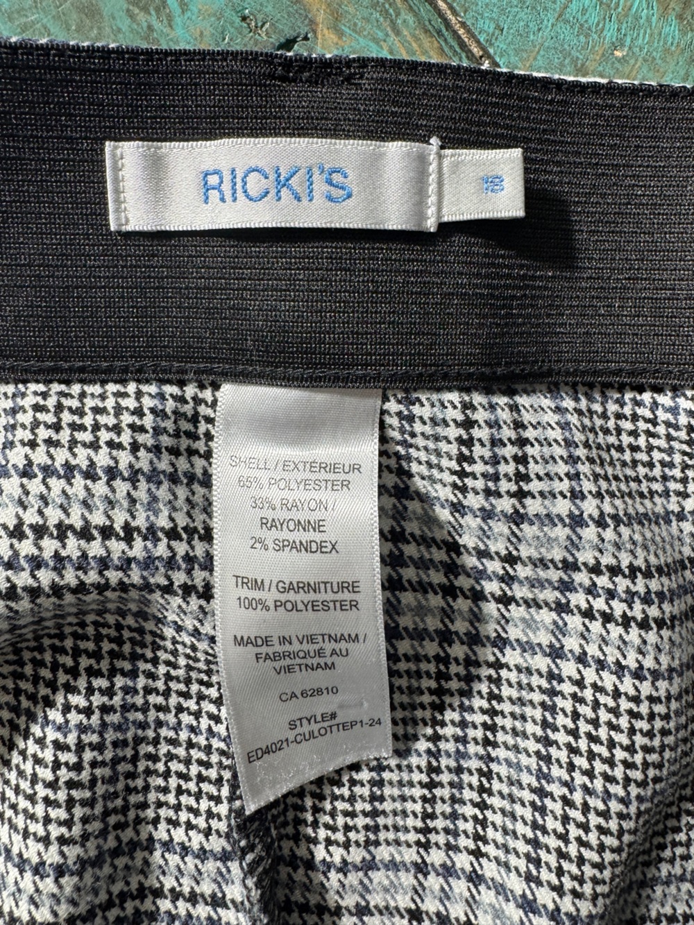 Ricki's Plaid Wide Leg Cropped Pants Size 18 - Picture 12 of 13